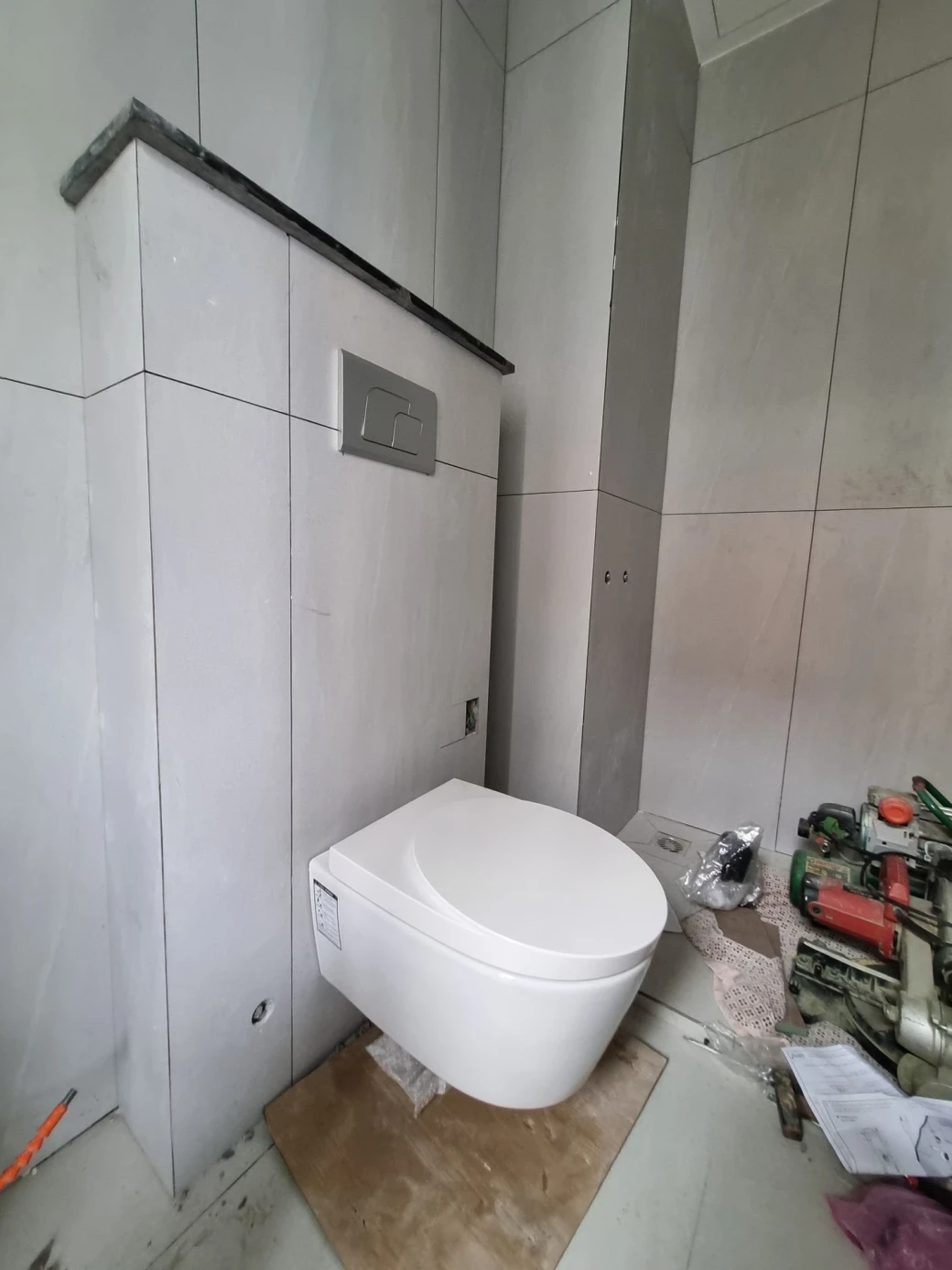 1729826514sc19517 farhal2xcyrg8m