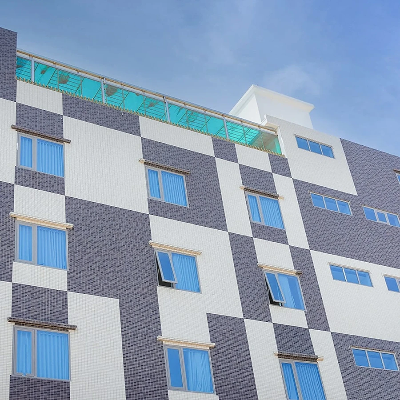 phoi canh gach inax 255viz 1 inax 255viz 2