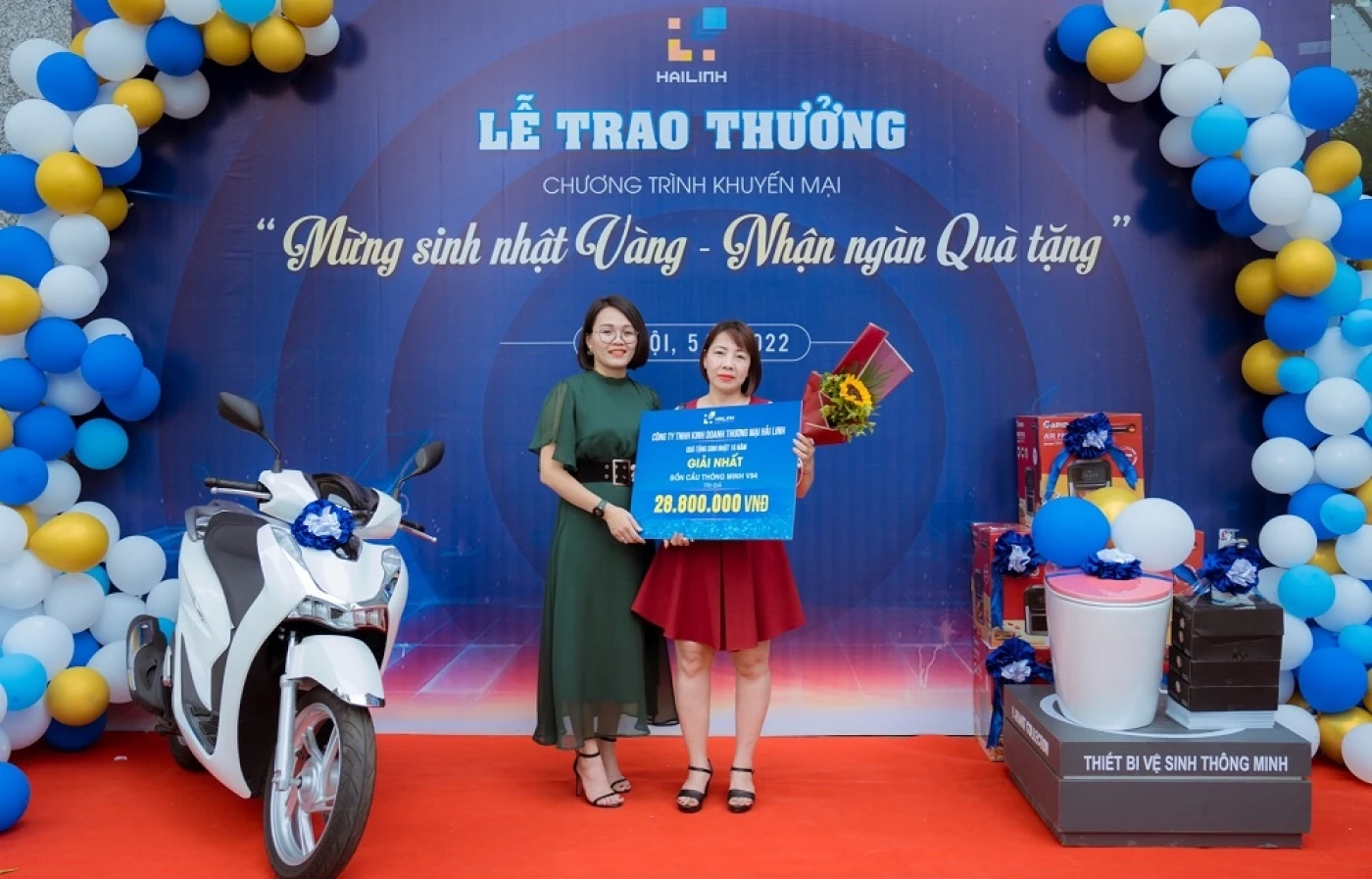 khach hang trung giai nhat