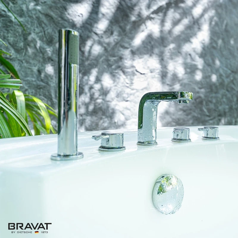 Ảnh Bồn tắm massage Bravat B25647TW-3W 4