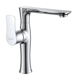 Vòi rửa bát nóng lạnh D&K DK1272401 1