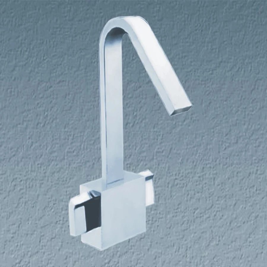 Ảnh Vòi rửa bát nóng lạnh Gorlde 8182 1