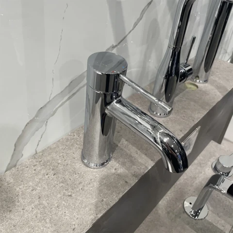 Ảnh Vòi chậu nóng lạnh Grohe 23589001 4