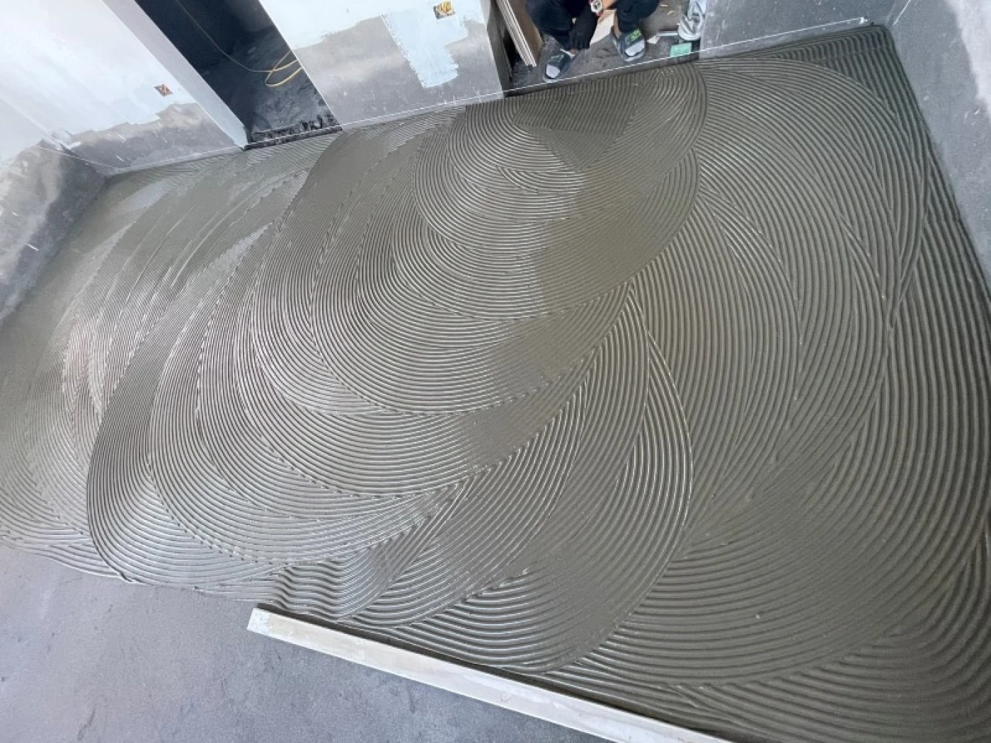 thi cong keo op lat mykonos