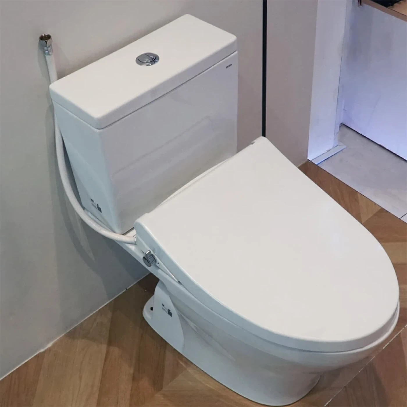 bon cau nap rua co toto cs326de4 chat luong