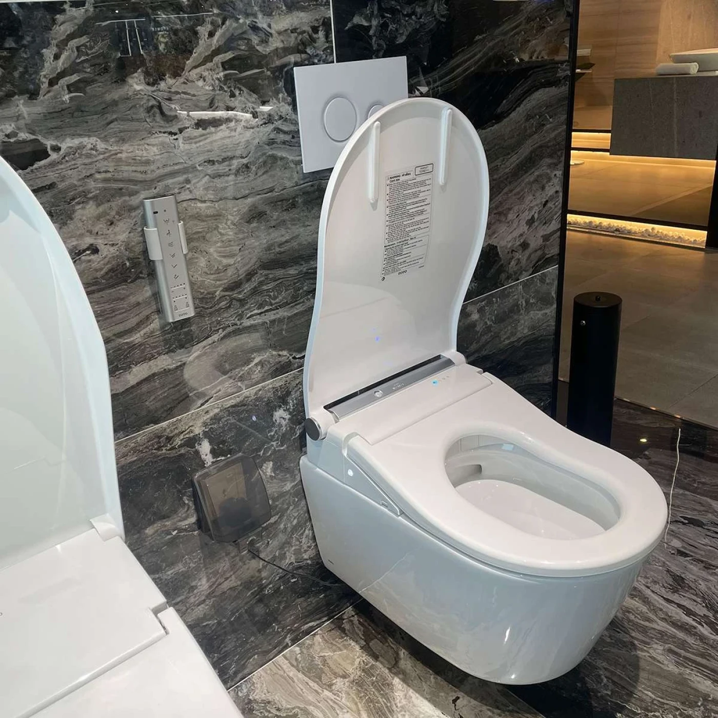 bon cau toto cw542hme5u htt4