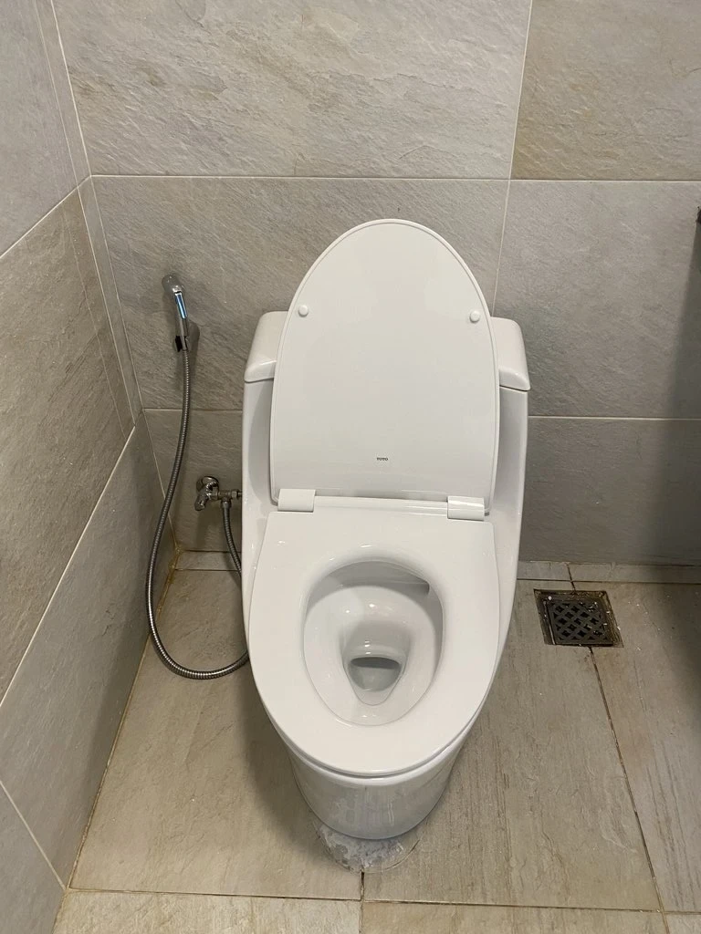Ảnh Bồn cầu 1 khối TOTO MS823DRT8 4