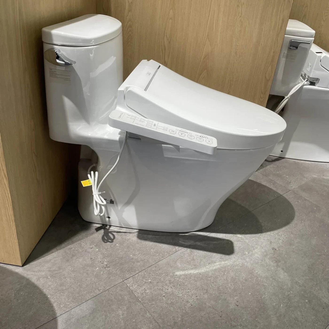 bon cau toto ms887rw16 xw htt 3