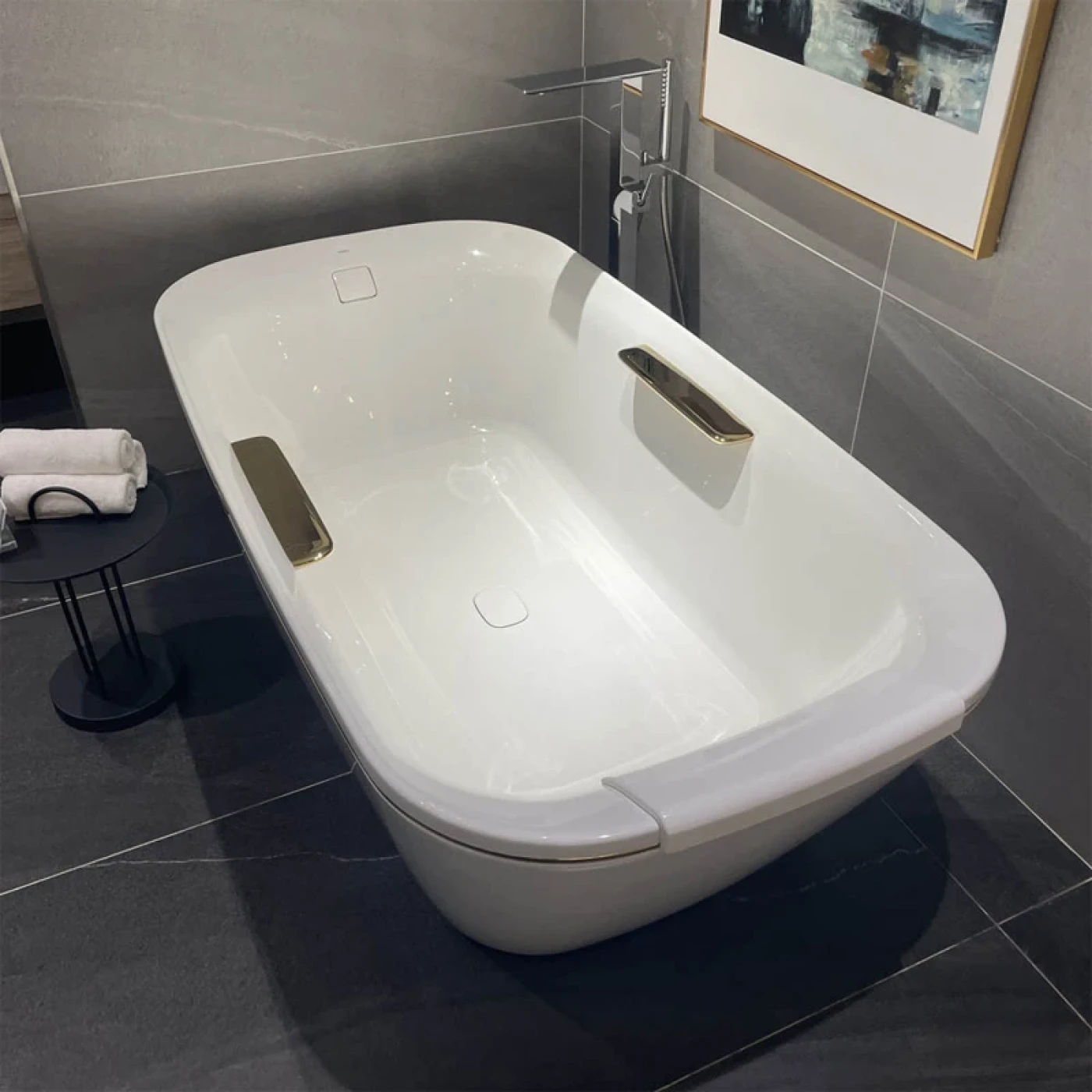 bon tam pjy1886hpwmge tvbf412 sang trong