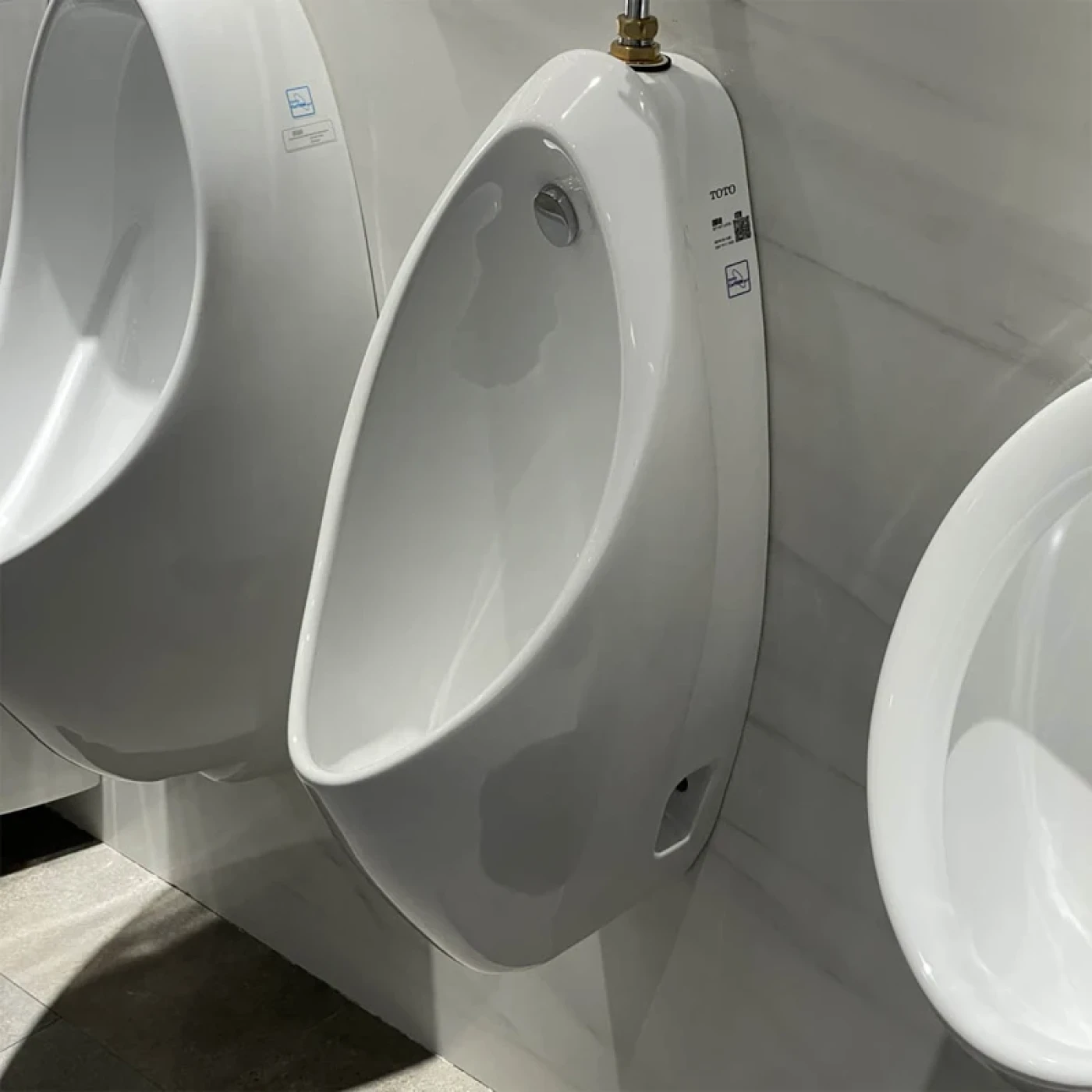 bon tieu nam toto ut904n chat luong