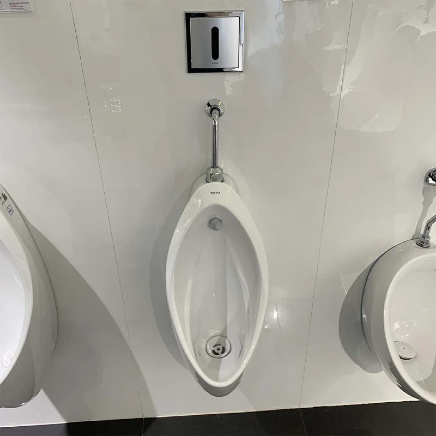 bon tieu nam toto ut904r chat luong