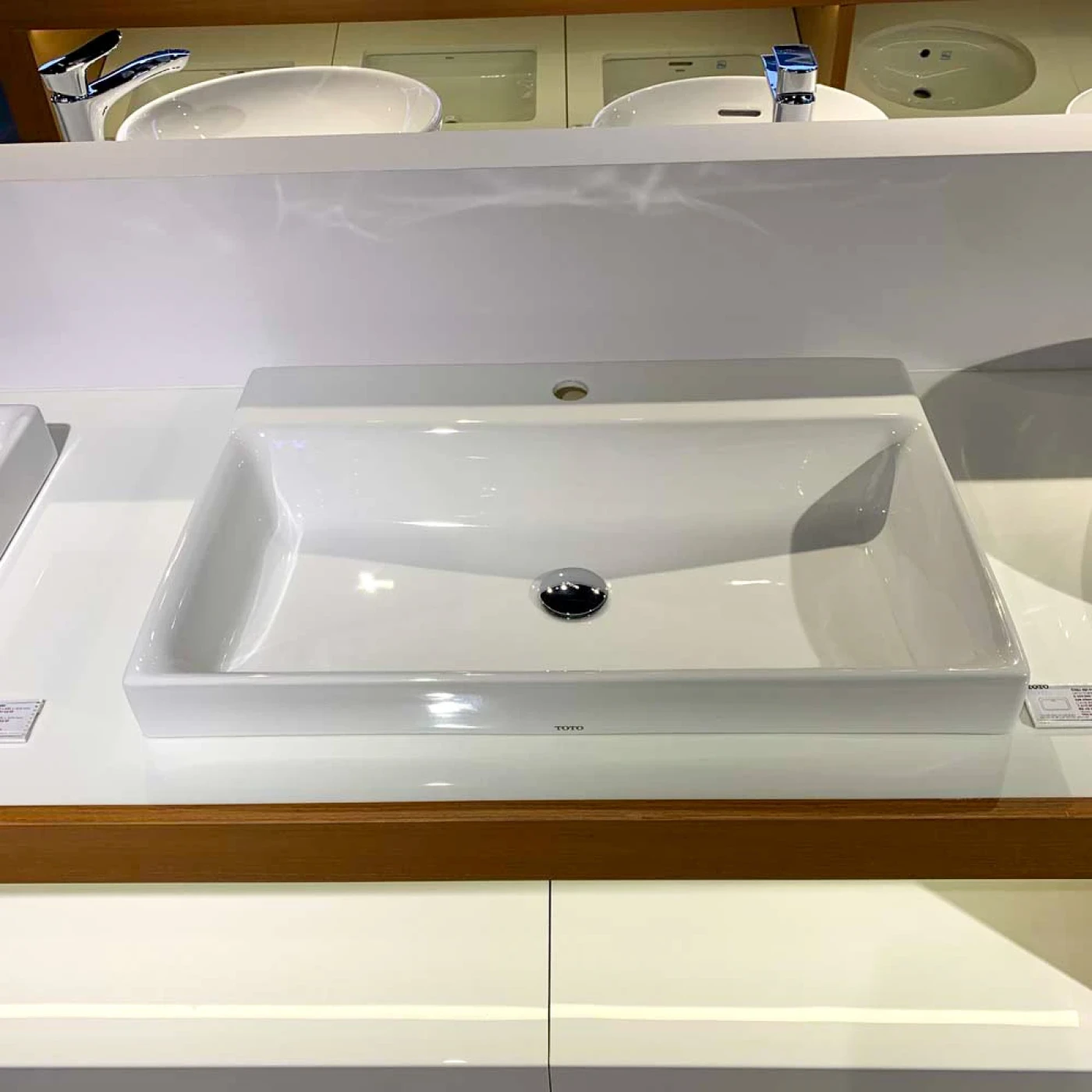lavabo toto lw1617c w htt2