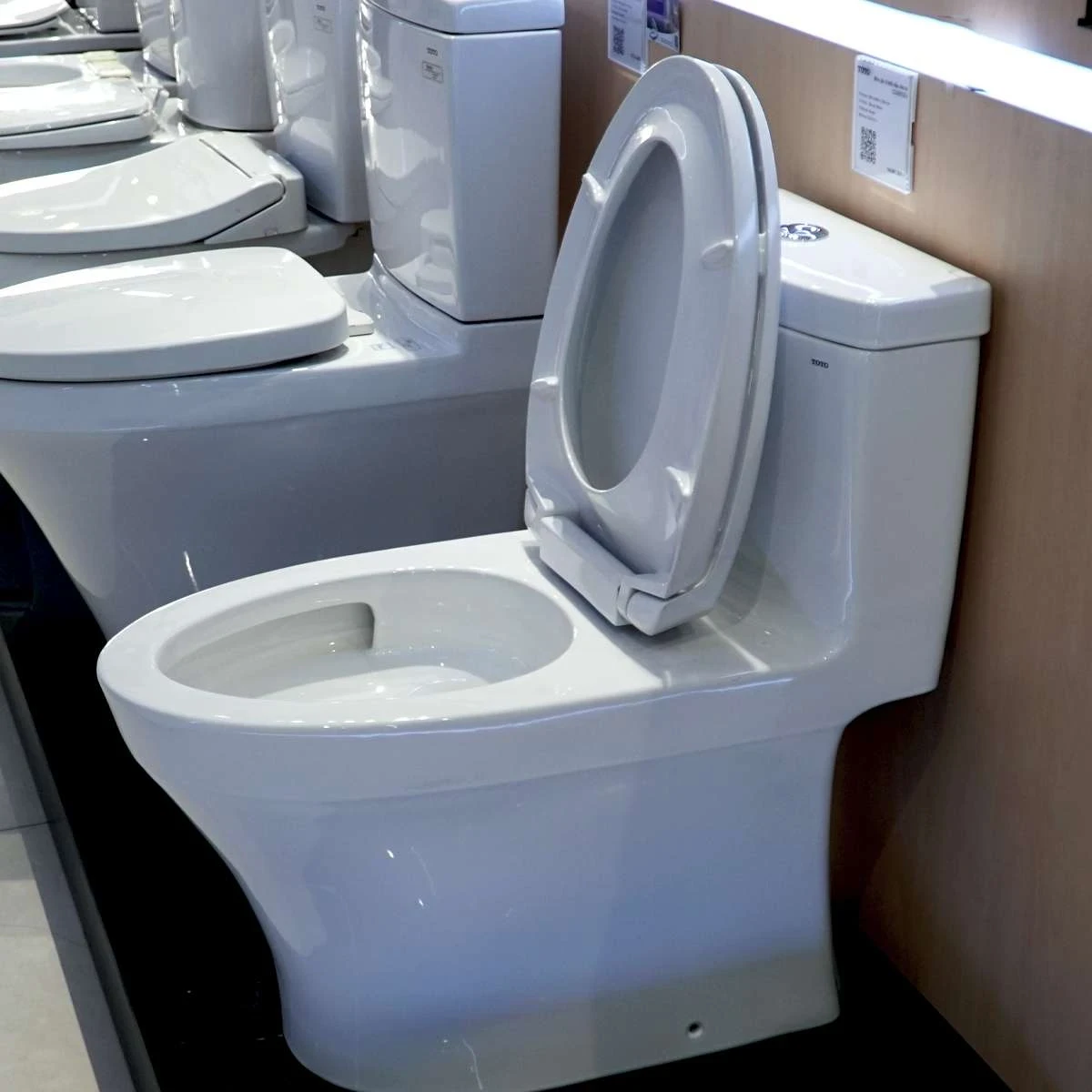 Ảnh Bồn cầu 1 khối TOTO MS889DRT2 4