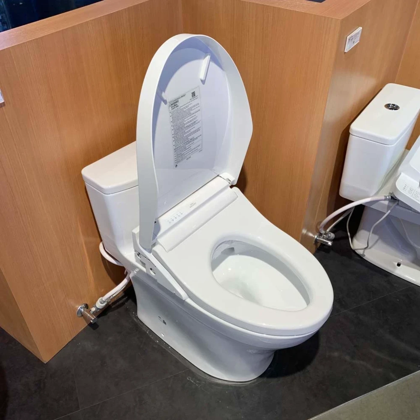 uu diem bon cau toto ms855cdw15