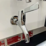 Vòi nước gắn tường American Standard WF-T602 3