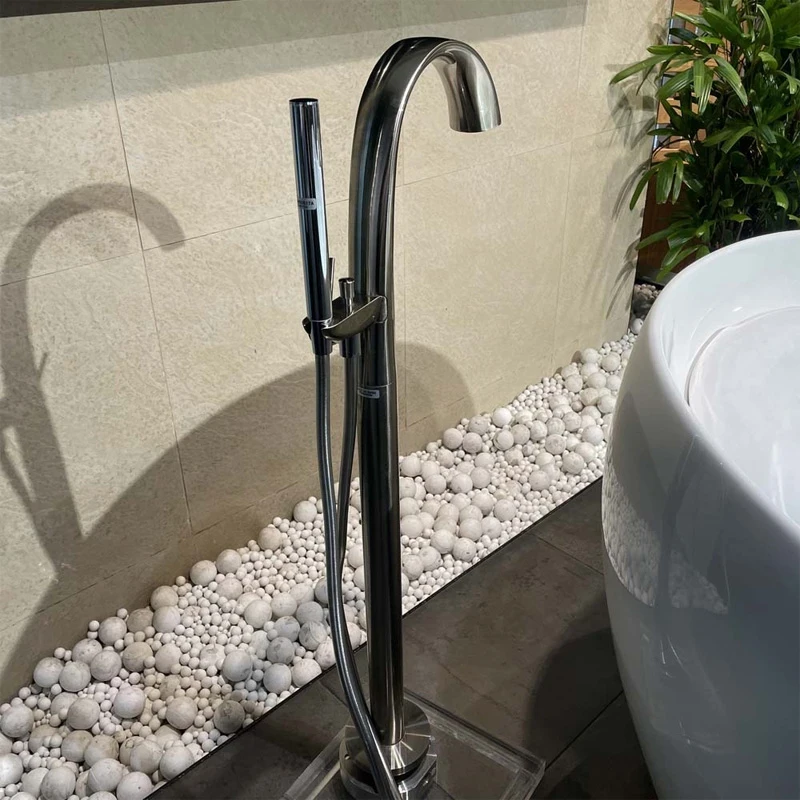Ảnh Vòi sen xả bồn tắm TOTO TBP01301AA/TBN01105B 3