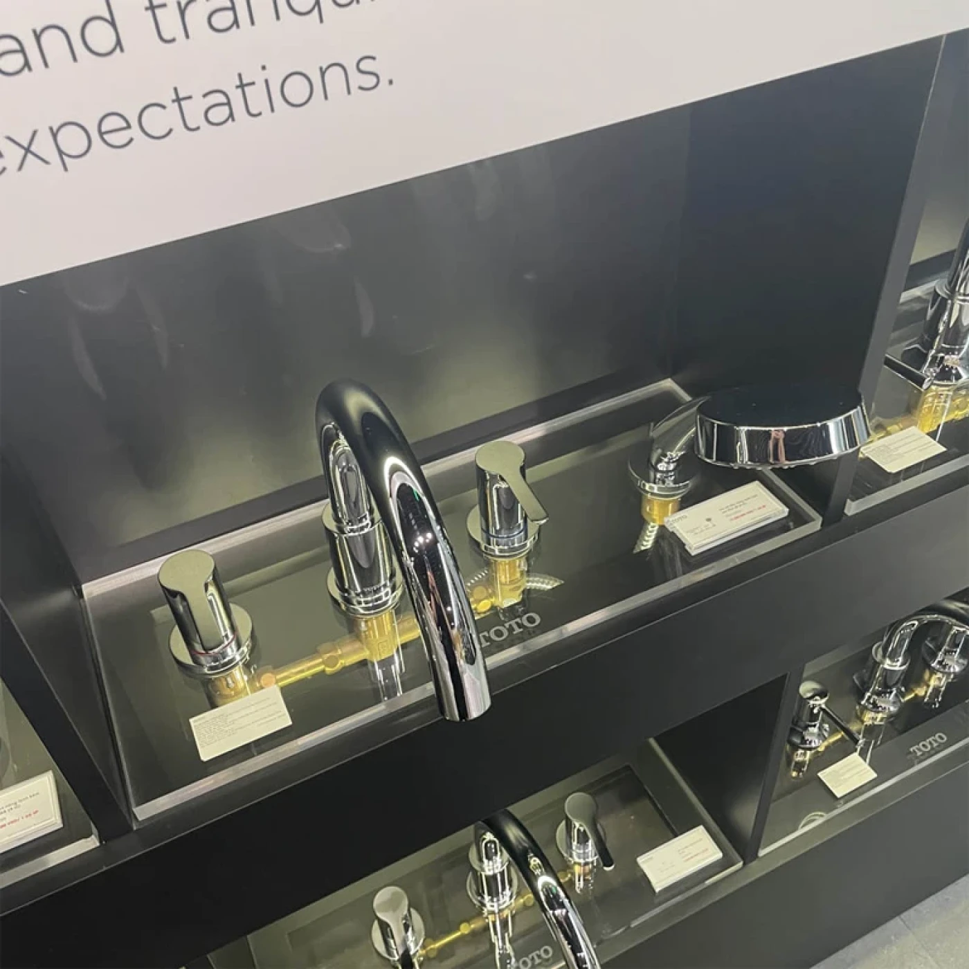 voi xa bon nong lanh toto tbs01202ba sang trong