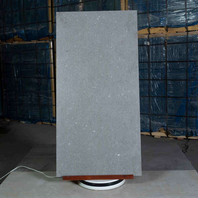 hltq612122_1
