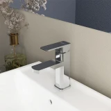 Vòi chậu Viglacera VG112 4