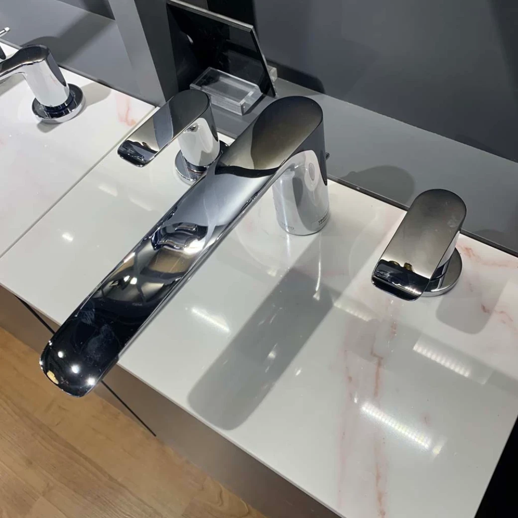 voi-xa-bon-nong-lanh-toto-tbg02202bb