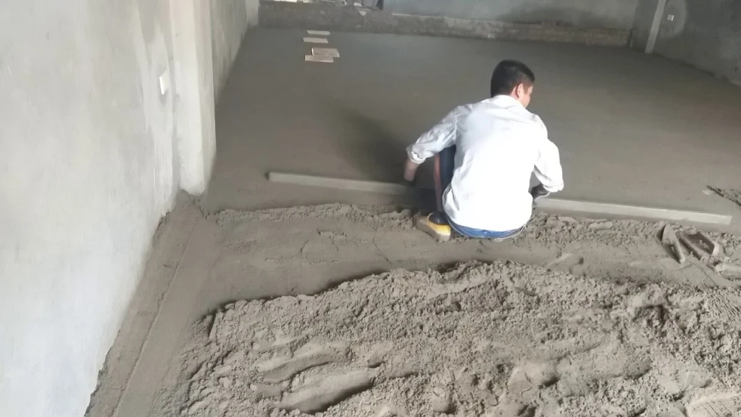 tao lop nen truoc khi lat gach