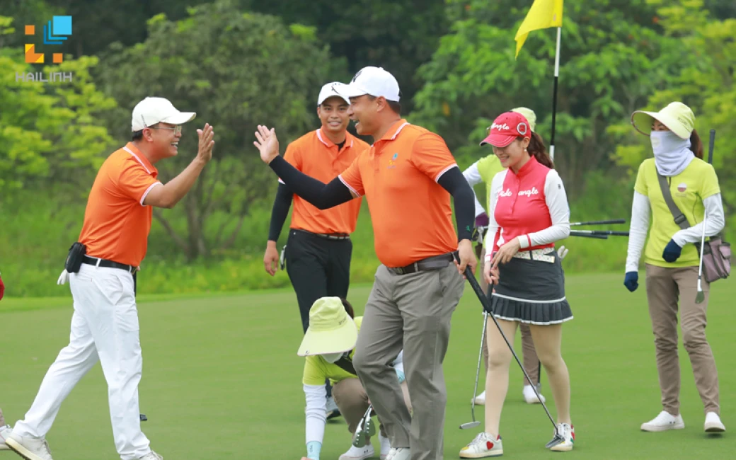 giai golf ky niem 15 nam cong ty hai linh