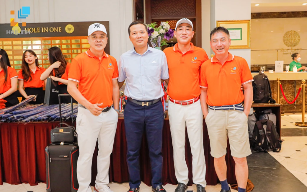 khu vuc checkin giai golf ky niem 15 nam thanh lap cong ty hai linh
