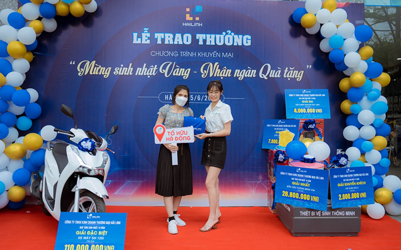 rat nhieu khach hang tham gia check in