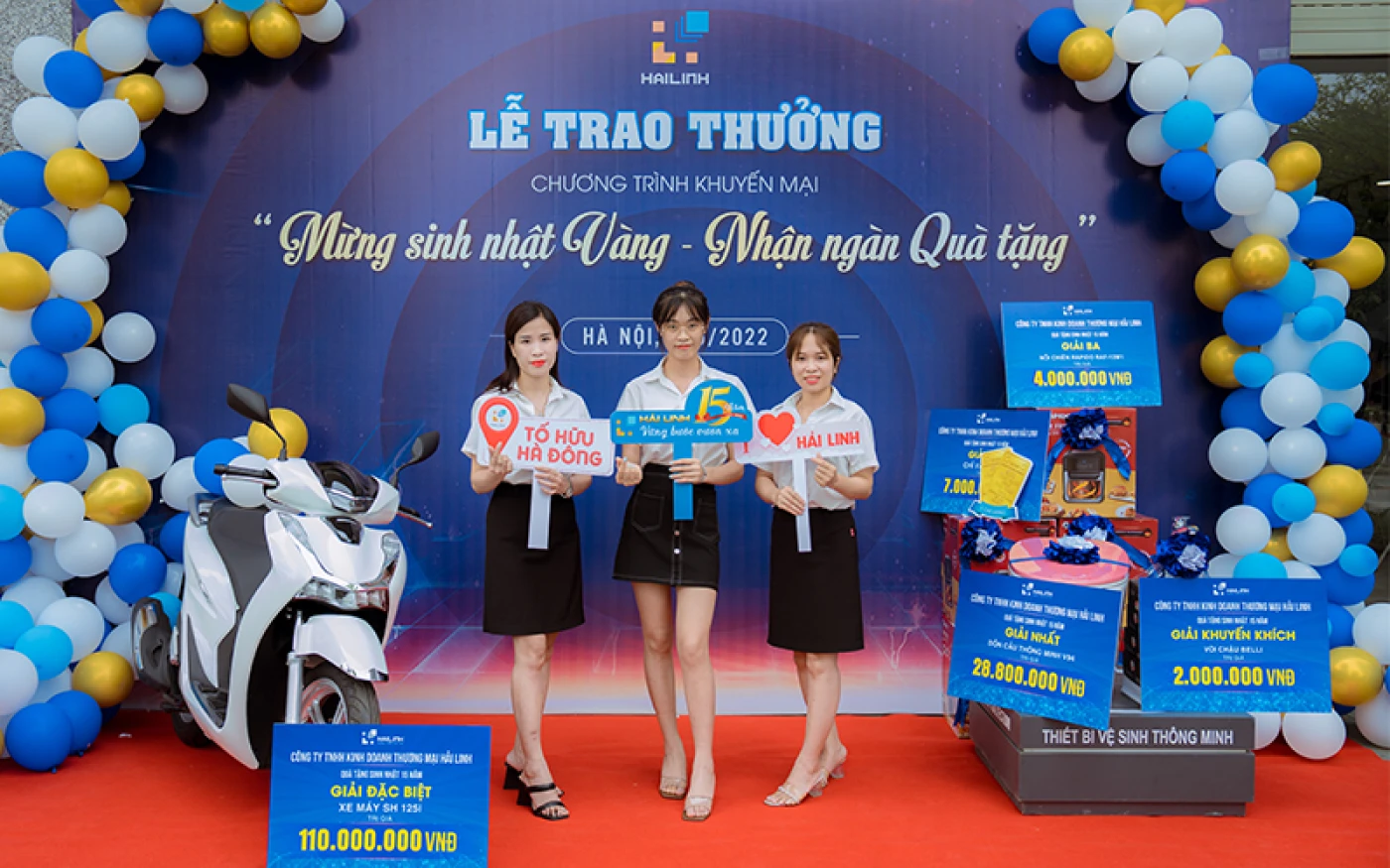 le trao giai mung sinh nhat vang nhan ngan qua tang 13