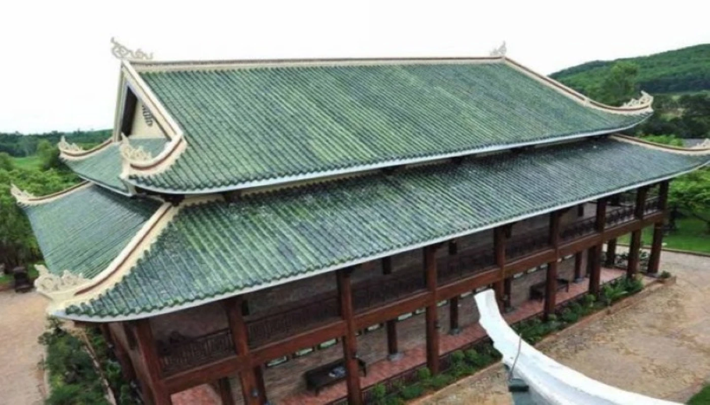 mai ngoi am duong su dung lop den dinh