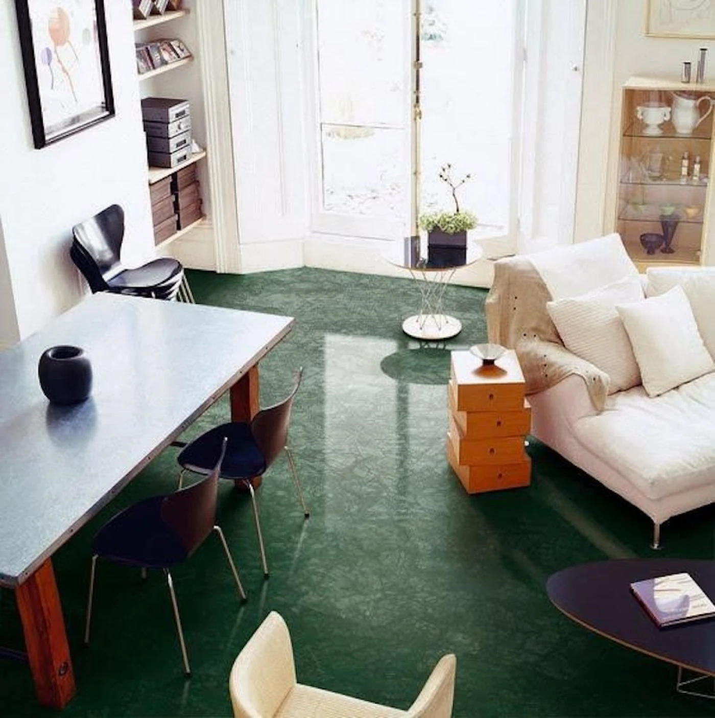 gach gia da hoa cuong lat nen phong khach