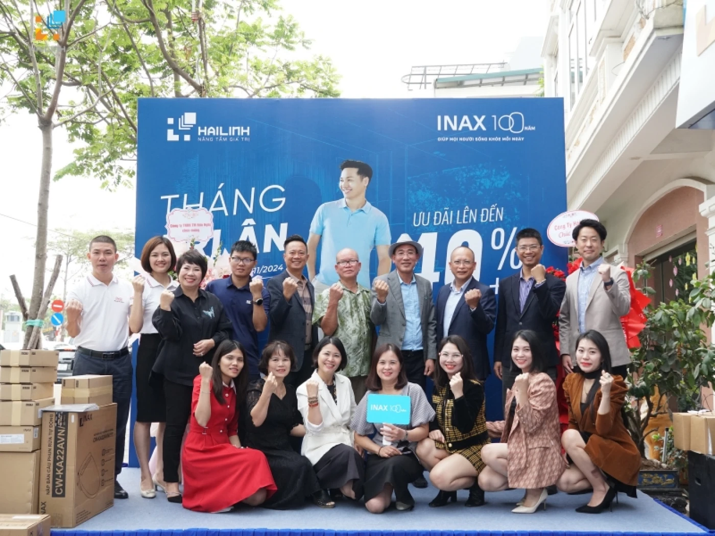 trao giai su kien thang tri an inax 4