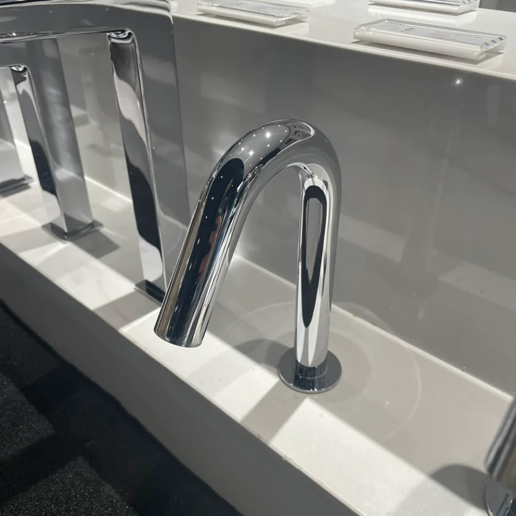 voi-cam-ung-tu-dong-toto-tle26006v