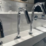 Vòi cảm ứng tự động TOTO TLE26007V 3