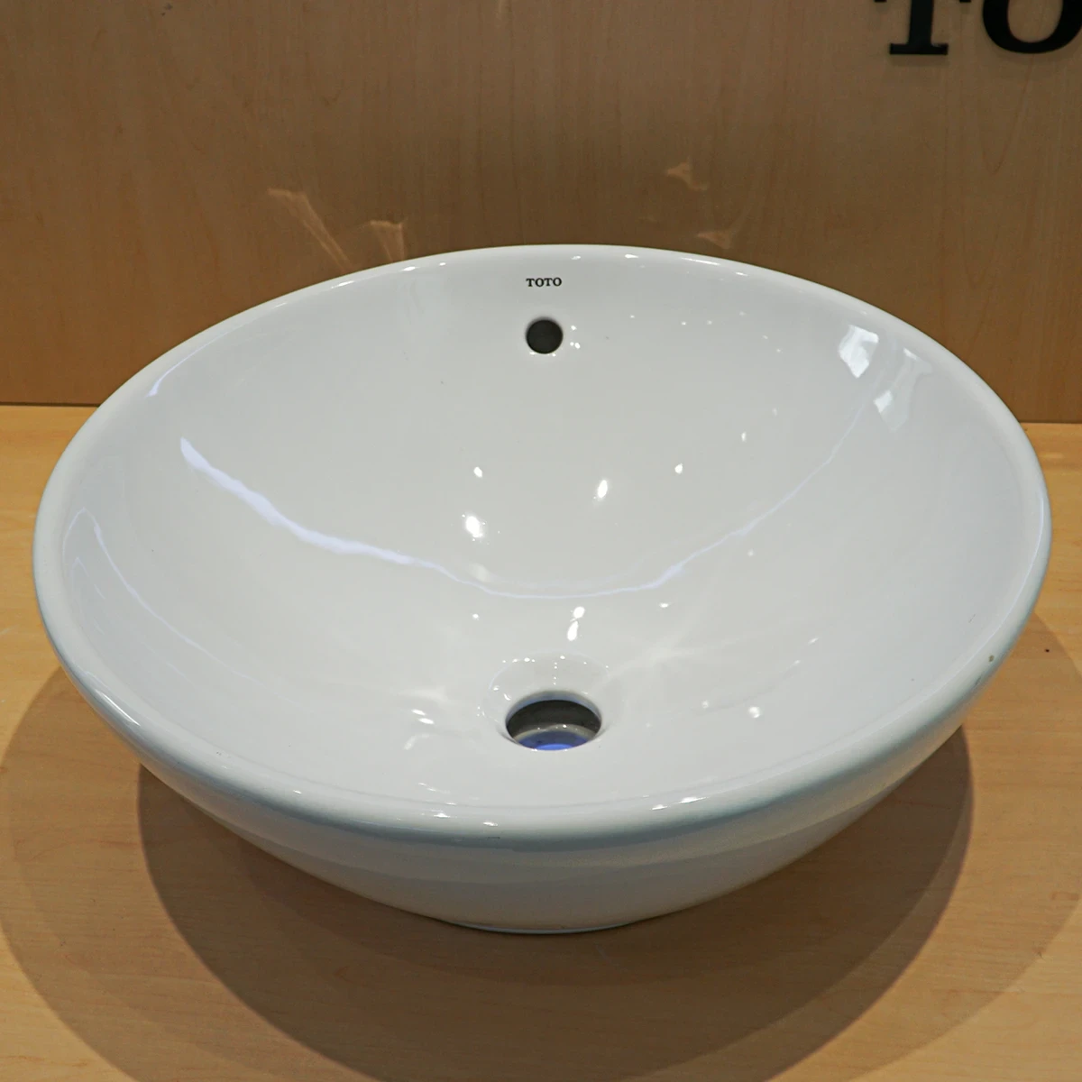 Ảnh Chậu rửa đặt bàn TOTO LT523S 2